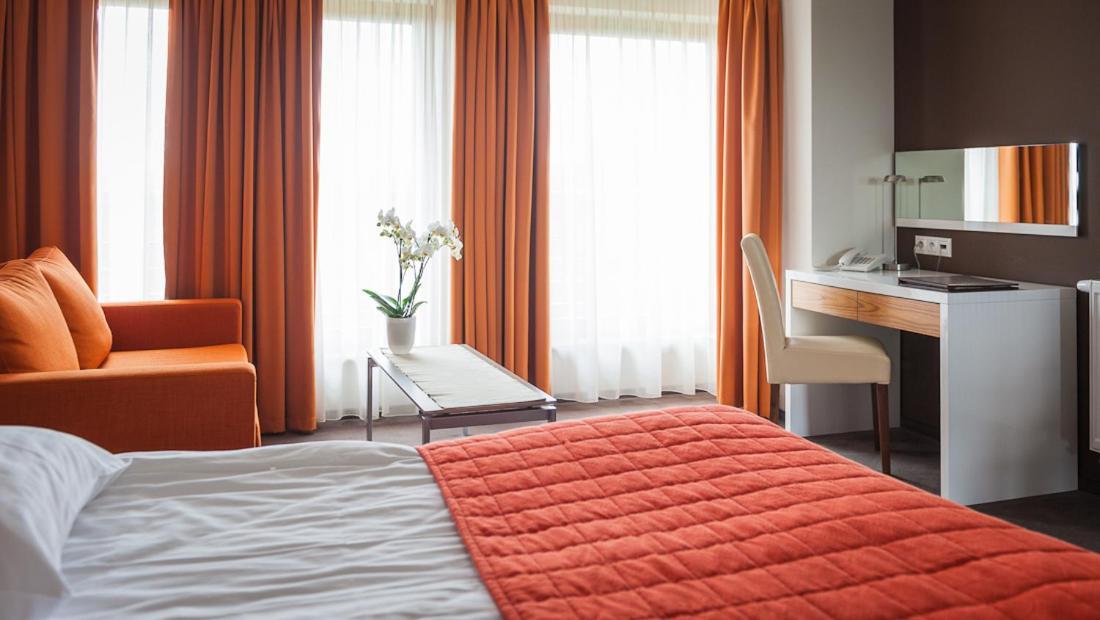 Bazuny Hotel&Spa Kościerzyna Buitenkant foto
