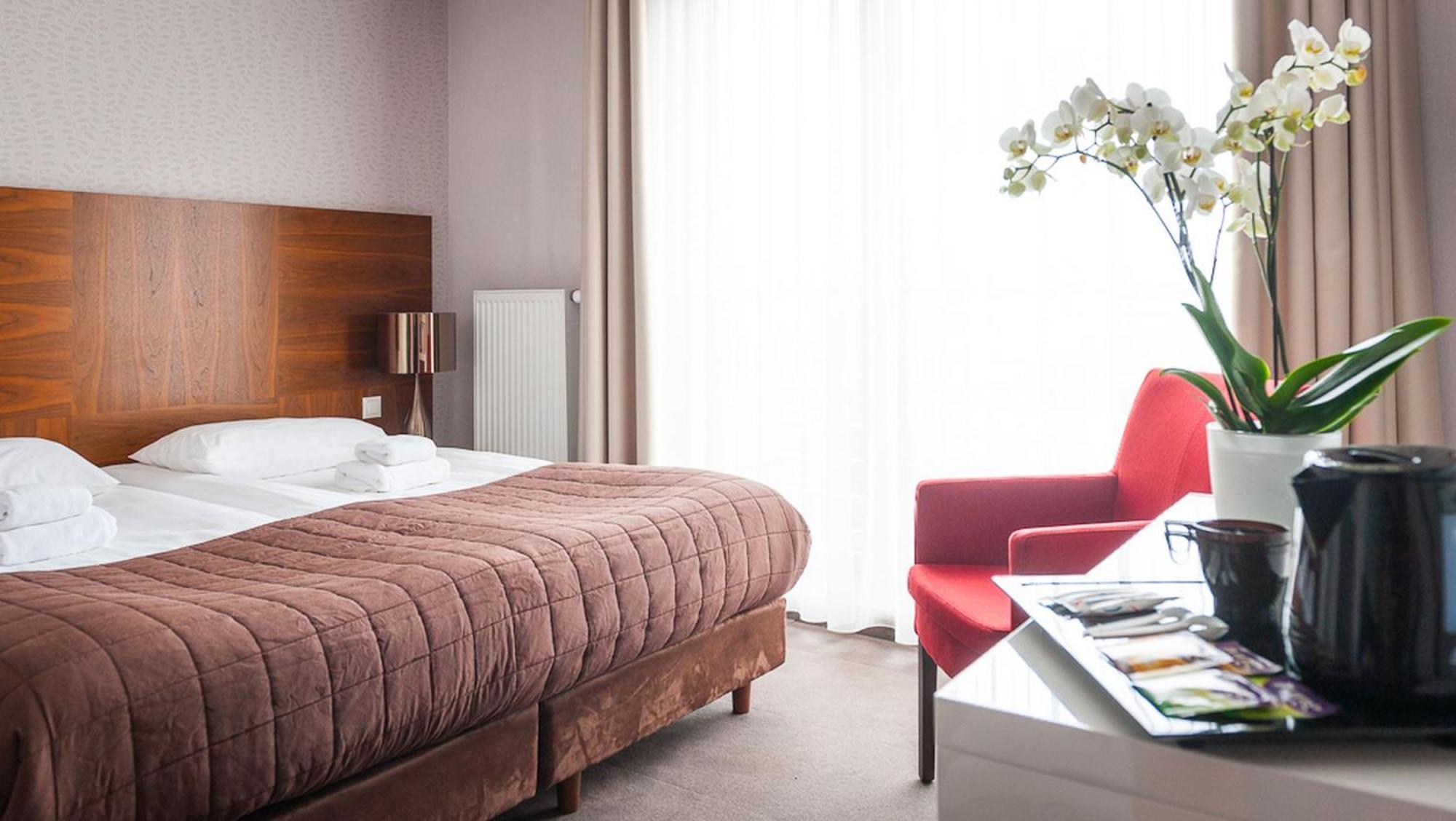 Bazuny Hotel&Spa Kościerzyna Buitenkant foto