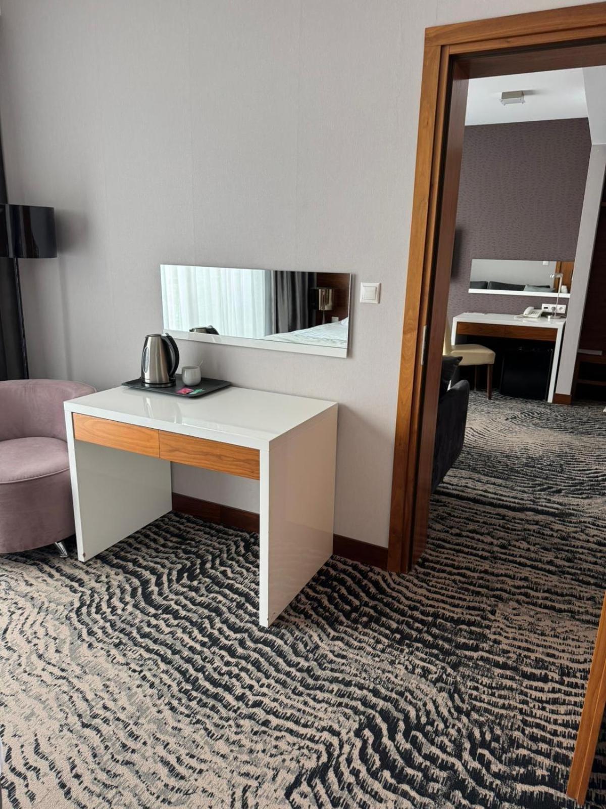 Bazuny Hotel&Spa Kościerzyna Buitenkant foto